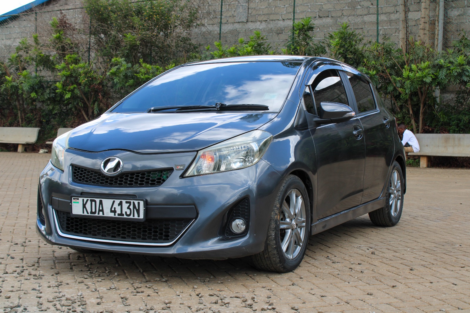 Vehicle Image 2